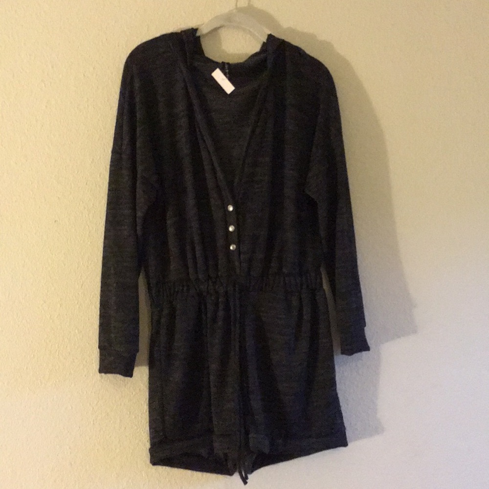 *SOLD*Absolutely adorable BLUE MINT HoodedRomper W/VNeck